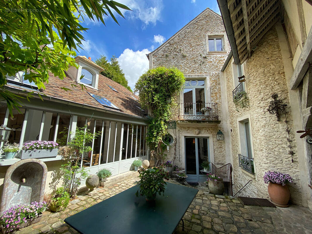 Maison à MONTFORT-L'AMAURY