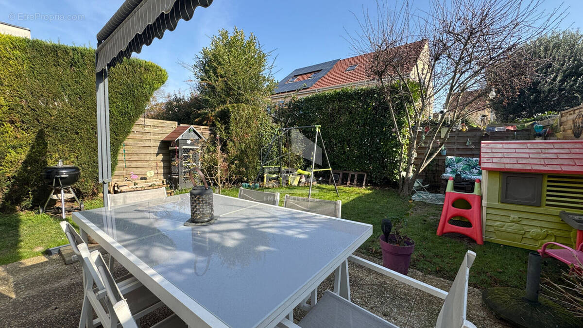 Maison à CORBEIL-ESSONNES