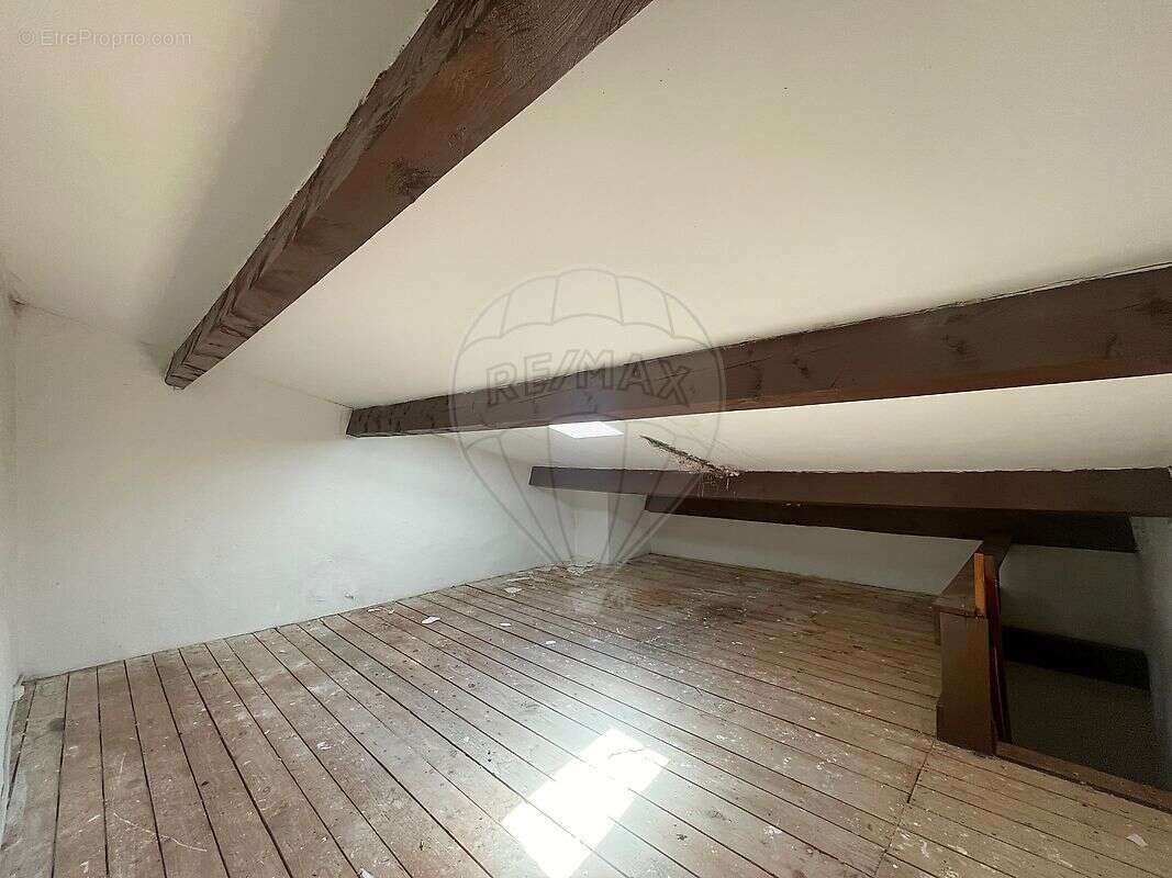 Maison à LA CALMETTE