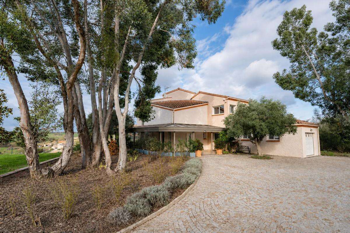 Maison de 9 pièces de 320 m² à 10min d'Albi - photo 18
