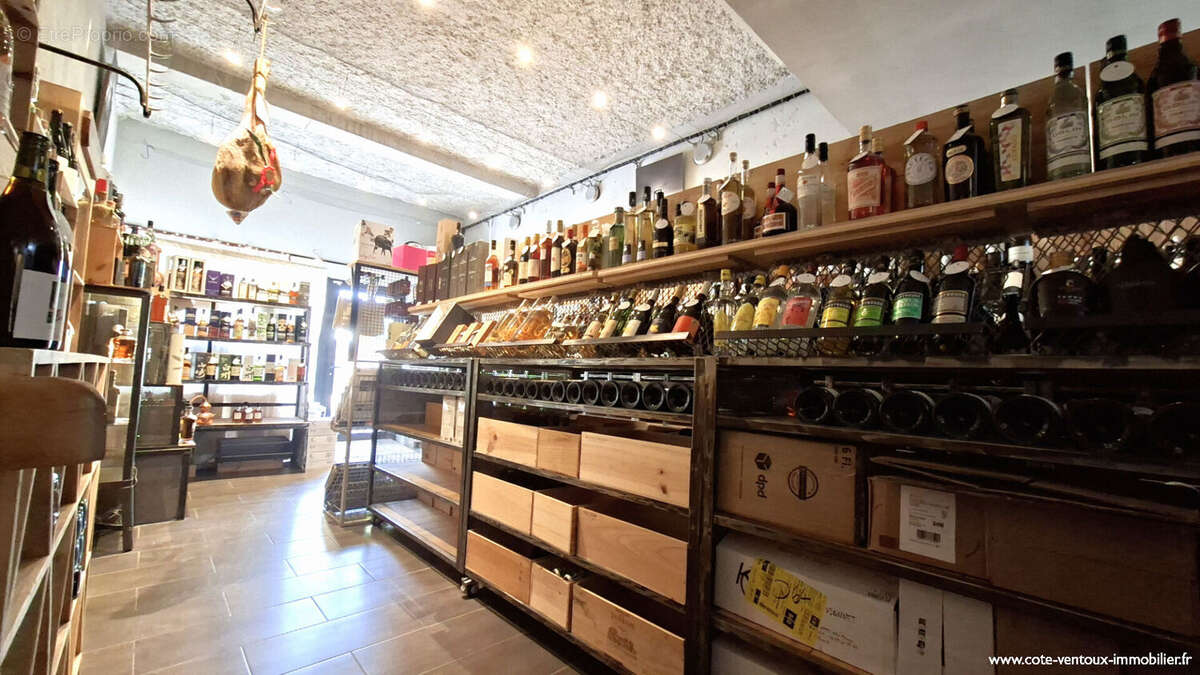 Commerce à VILLENEUVE-LES-AVIGNON