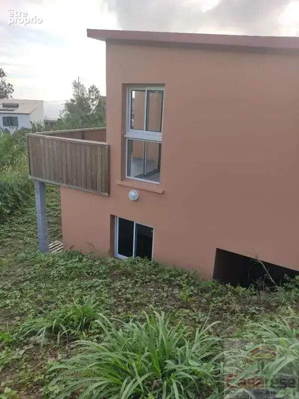 Photo Maison à Les Avirons au prix de 327 000€