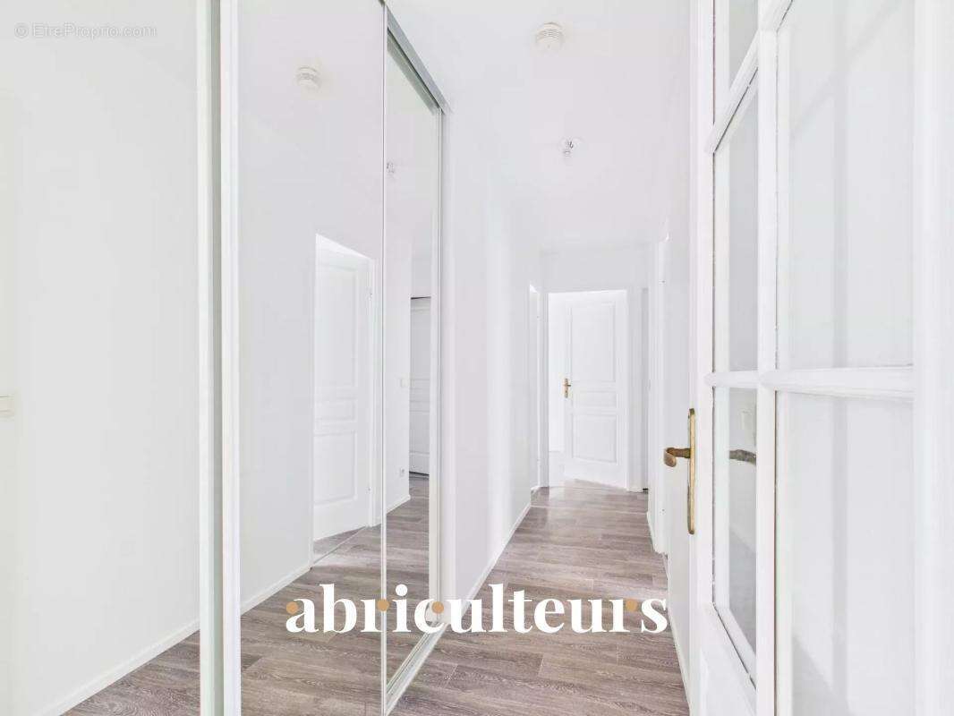 Appartement à SURVILLIERS