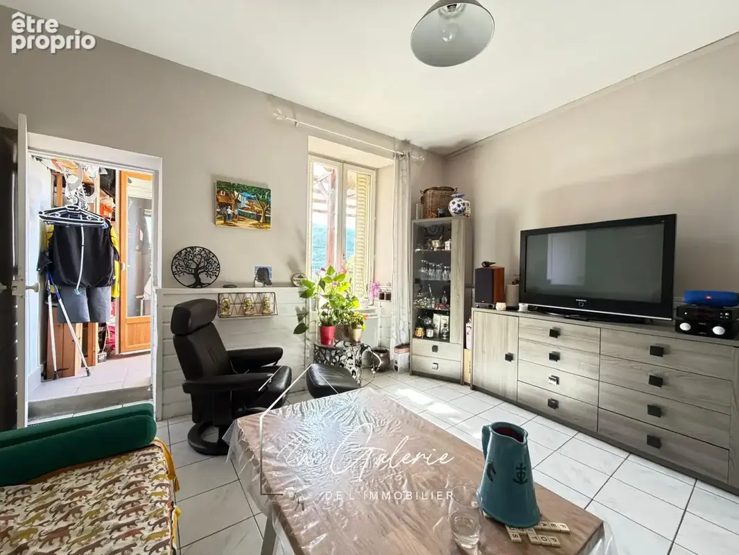 Bel appartement a vendre avec terrasse au touvet - photo 1