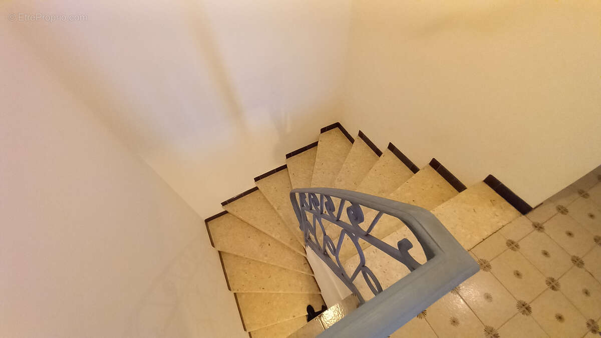 Restaurant avec logement de fonction - photo 32