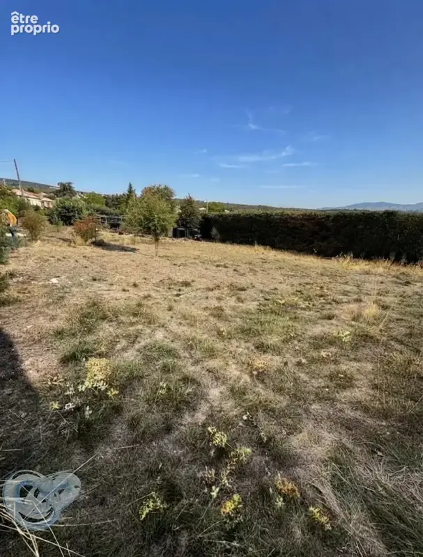 Saint-christol terrain constructible non viabilise de 902 m² - - photo 2
