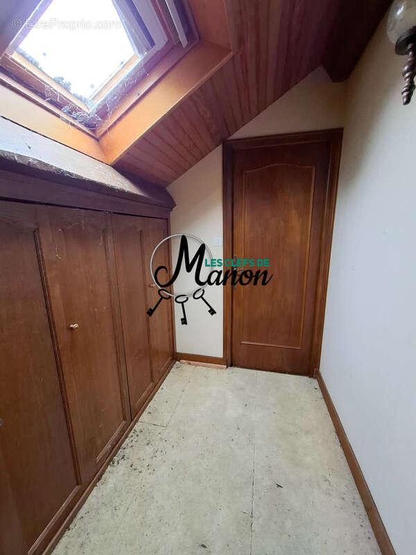 Maison à SAINT-SULPICE-LES-FEUILLES