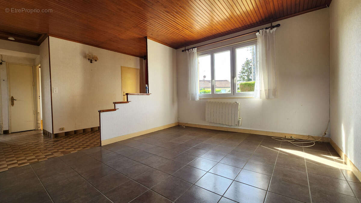 Maison à CHATEAUNEUF-EN-THYMERAIS