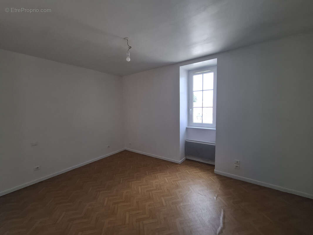 Maison à SAINT-ETIENNE-DE-MER-MORTE