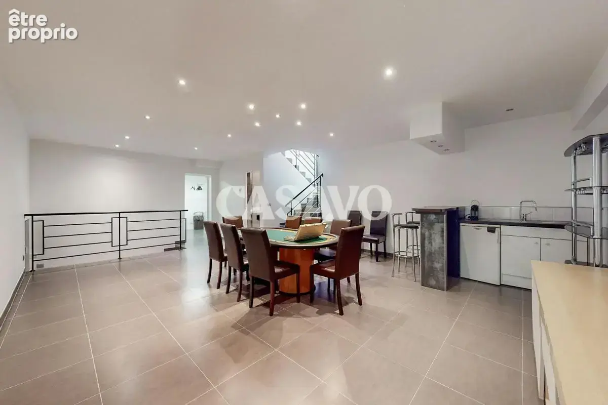 Vente Villa 8 pièces de 300m² - 94700 Maisons-Alfort - photo 13