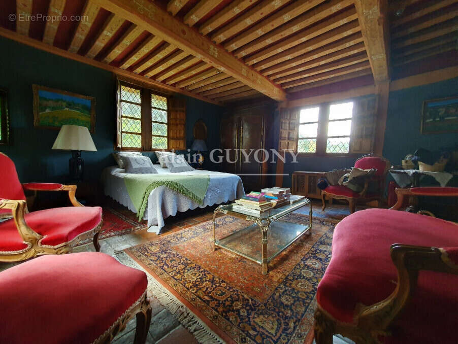 Maison à PONT-L'EVEQUE