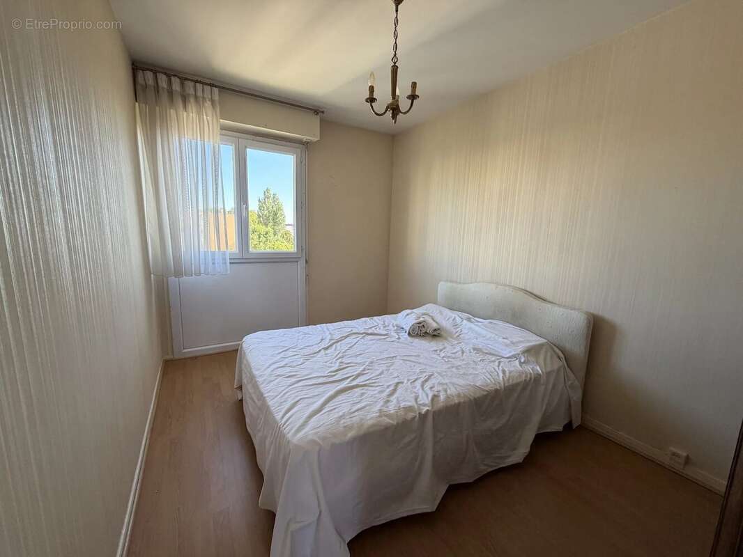 EXCLUSIF ! Auxerre - Appartement F4 avec balcon et ascenseur - photo 4
