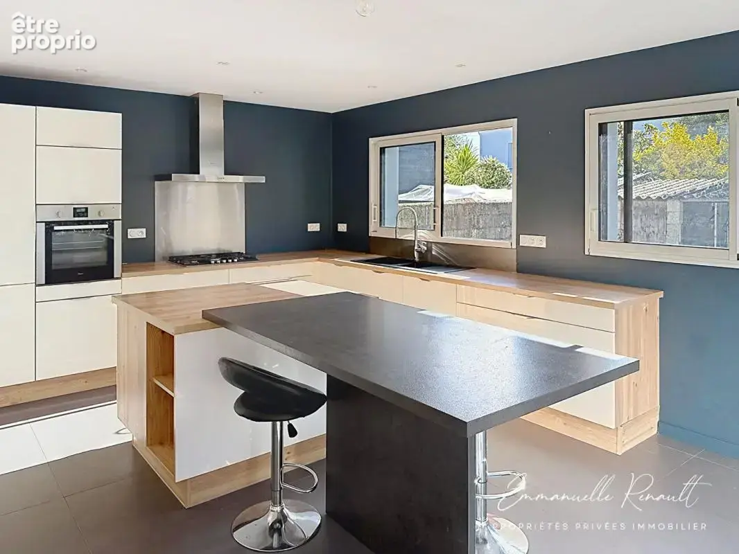 Élégante maison de 136 m² (144 m² au sol), avec vie de plain-pied et jardin. Quartier Sacré Coeur · Stade Becel · Vannes - photo 5