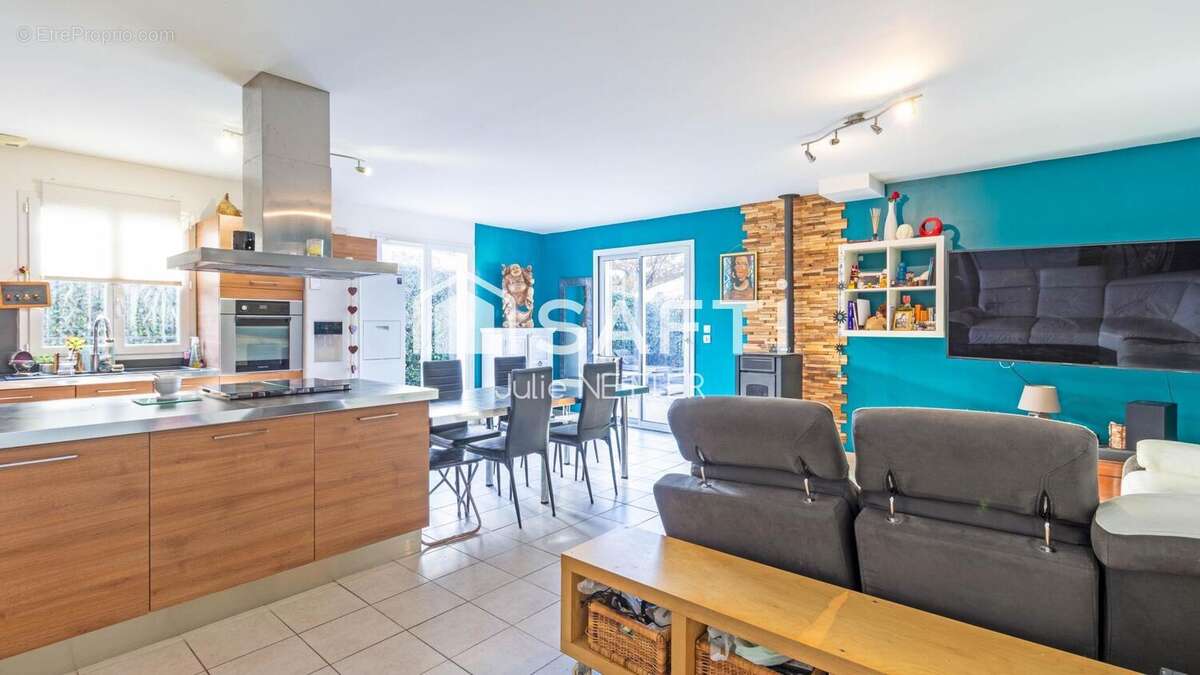 Photo 2 - Maison à ROQUEBRUNE-SUR-ARGENS