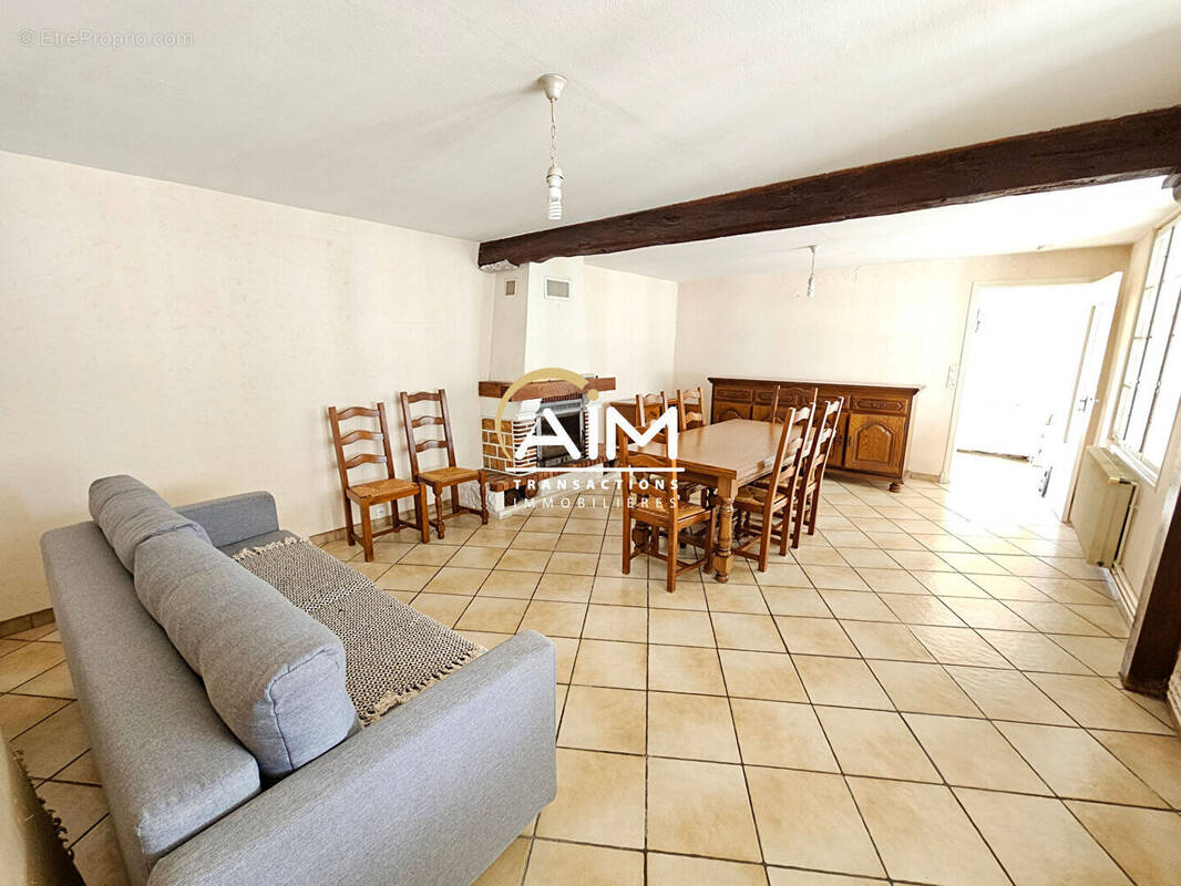 Maison à MONTLOUIS-SUR-LOIRE