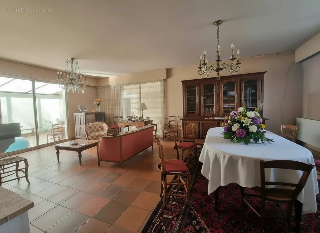 Maison à JOUE-LES-TOURS