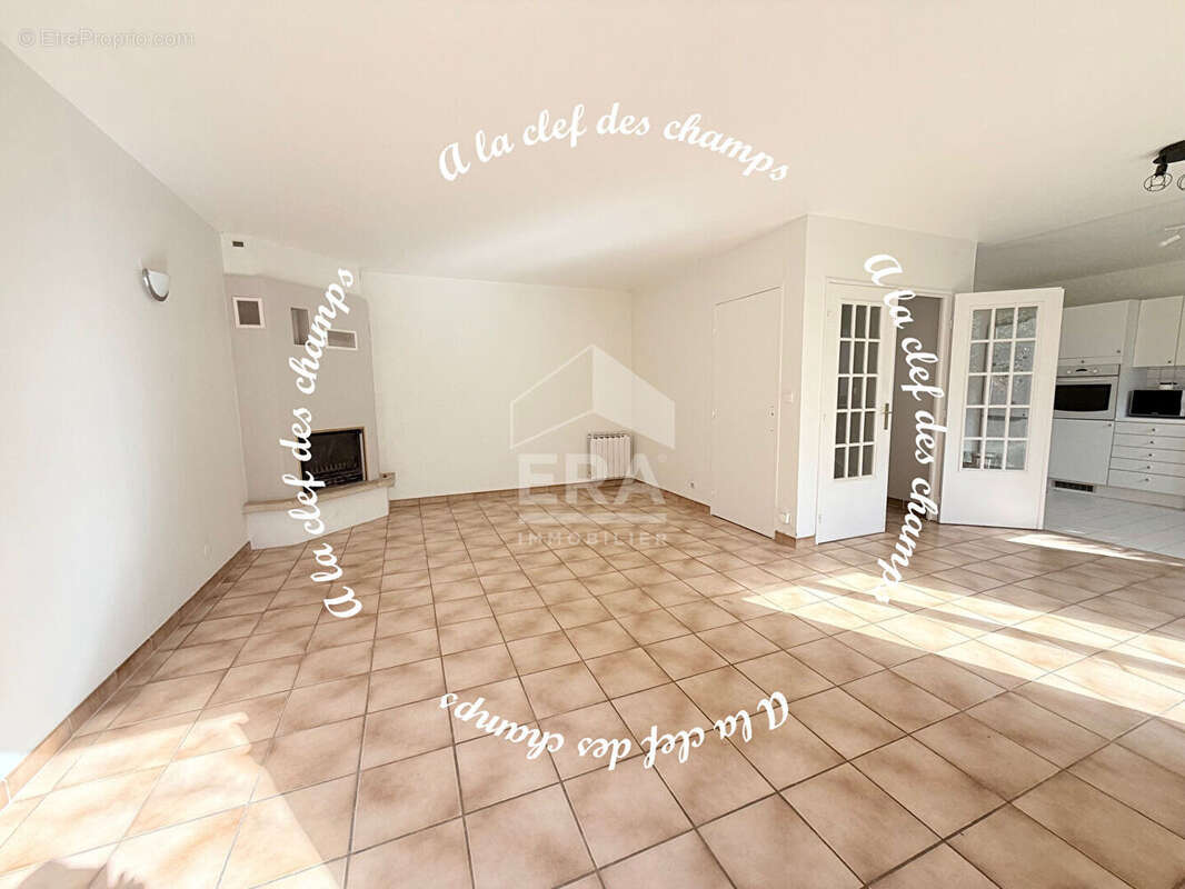 Maison à BURES-SUR-YVETTE