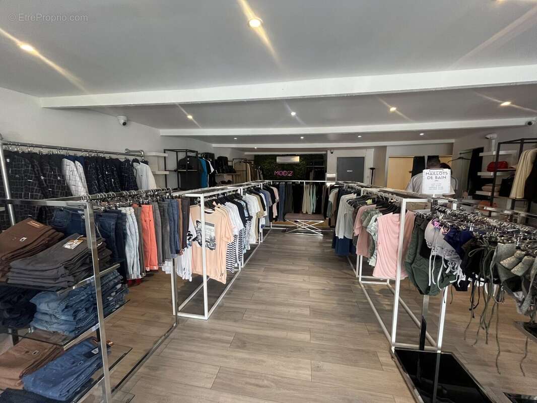 Commerce à FRONTIGNAN