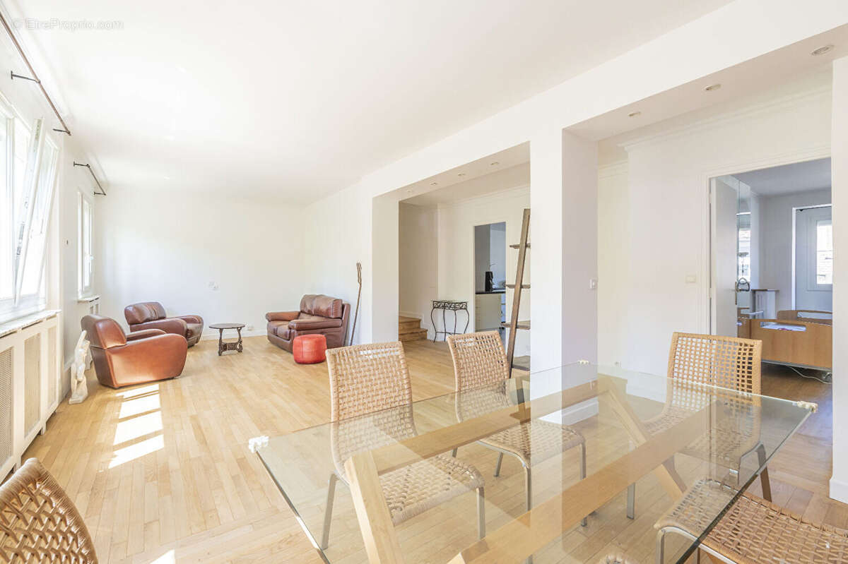 Appartement à GARCHES