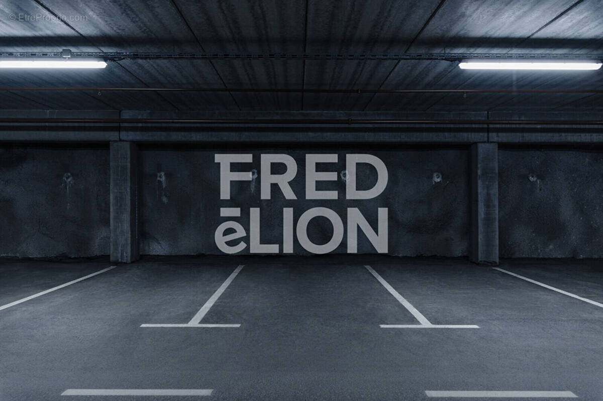 Parking à PARIS-15E