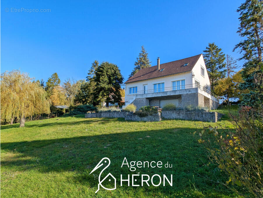 Maison à TREUZY-LEVELAY