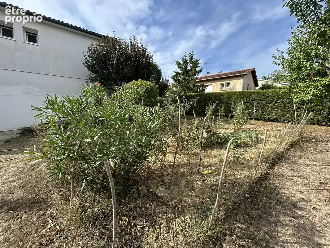 EXCLUSIVITE L'IMMOBILIER EN GASCOGNE ! Maison 137 m2 habitables avec 6 chambres à Pessan. - photo 11