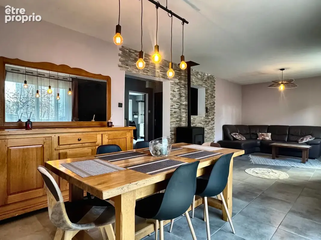 ALBERTVILLE – Maison rénovée de 147,64 m² – 4 chambres – Terrain 237 m² - photo 4