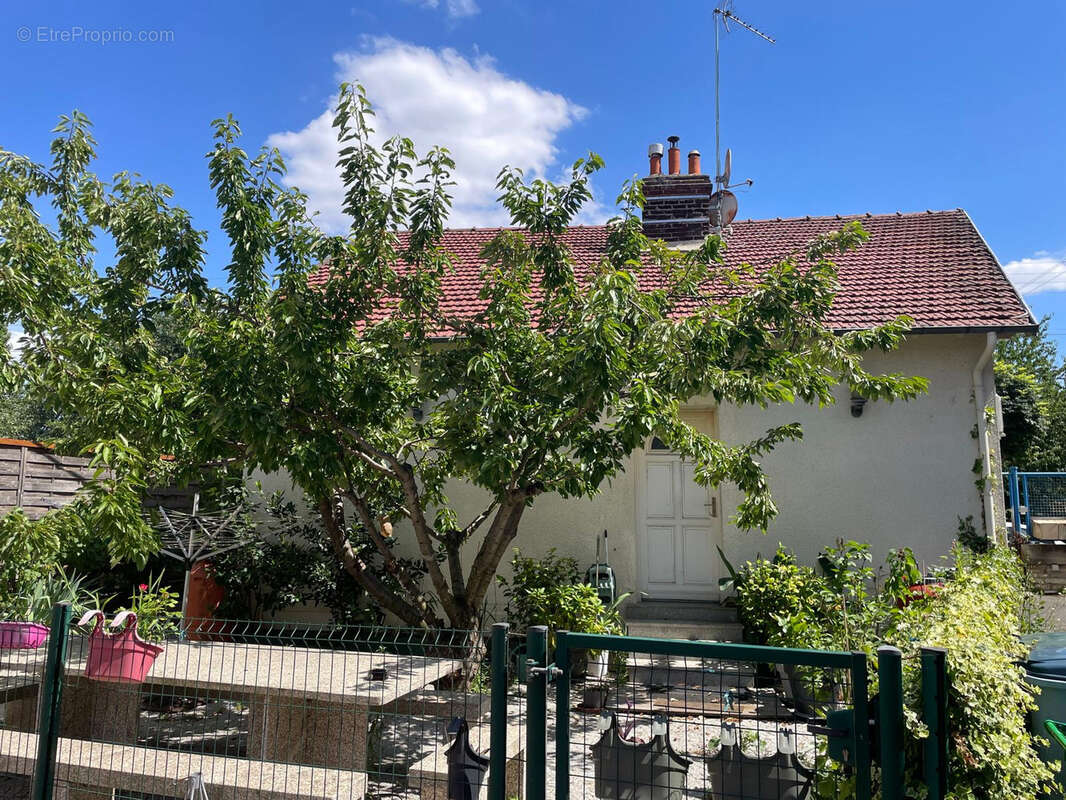 Maison à PERSAN