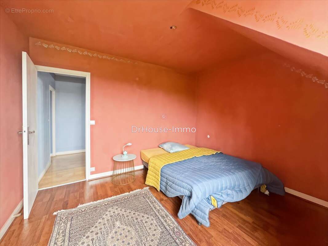 Maison 131 m² à La Chapelle-Du-Bois  - photo 35