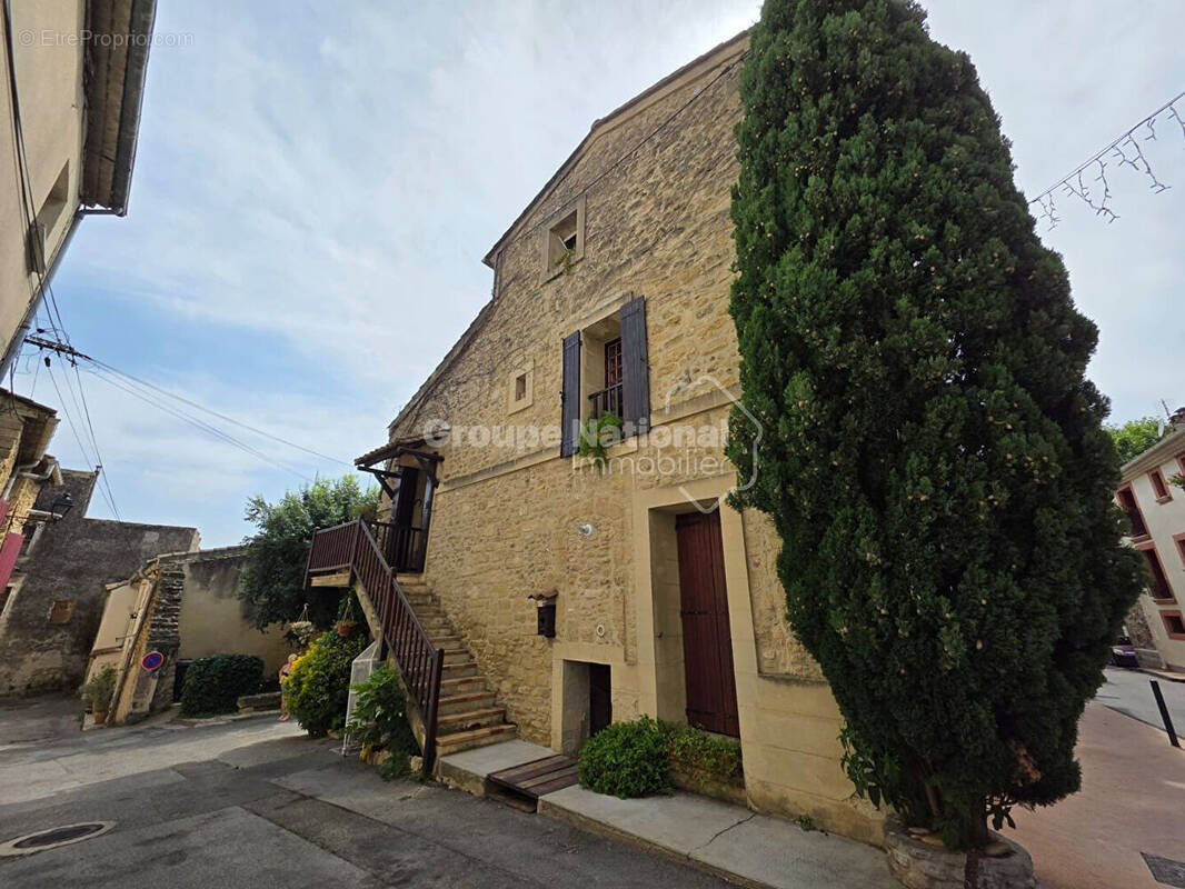 Maison à COURTHEZON