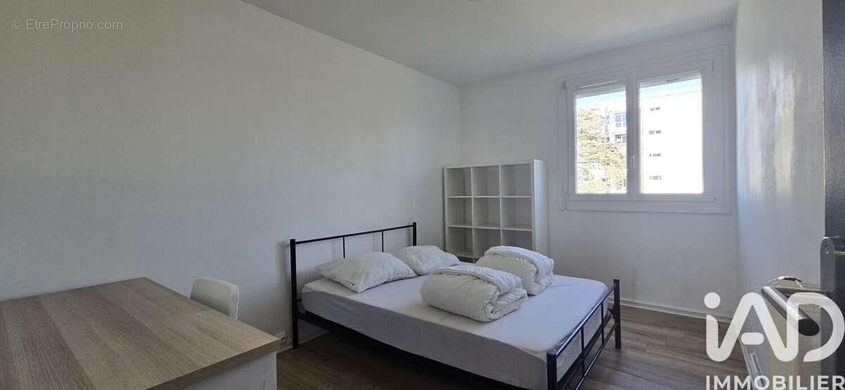 Photo 9 - Appartement à LA CHAPELLE-SAINT-MESMIN