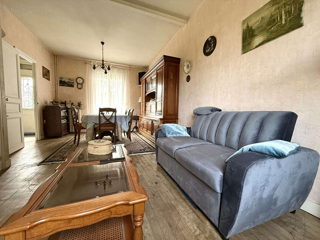 Maison à VILLEMOMBLE