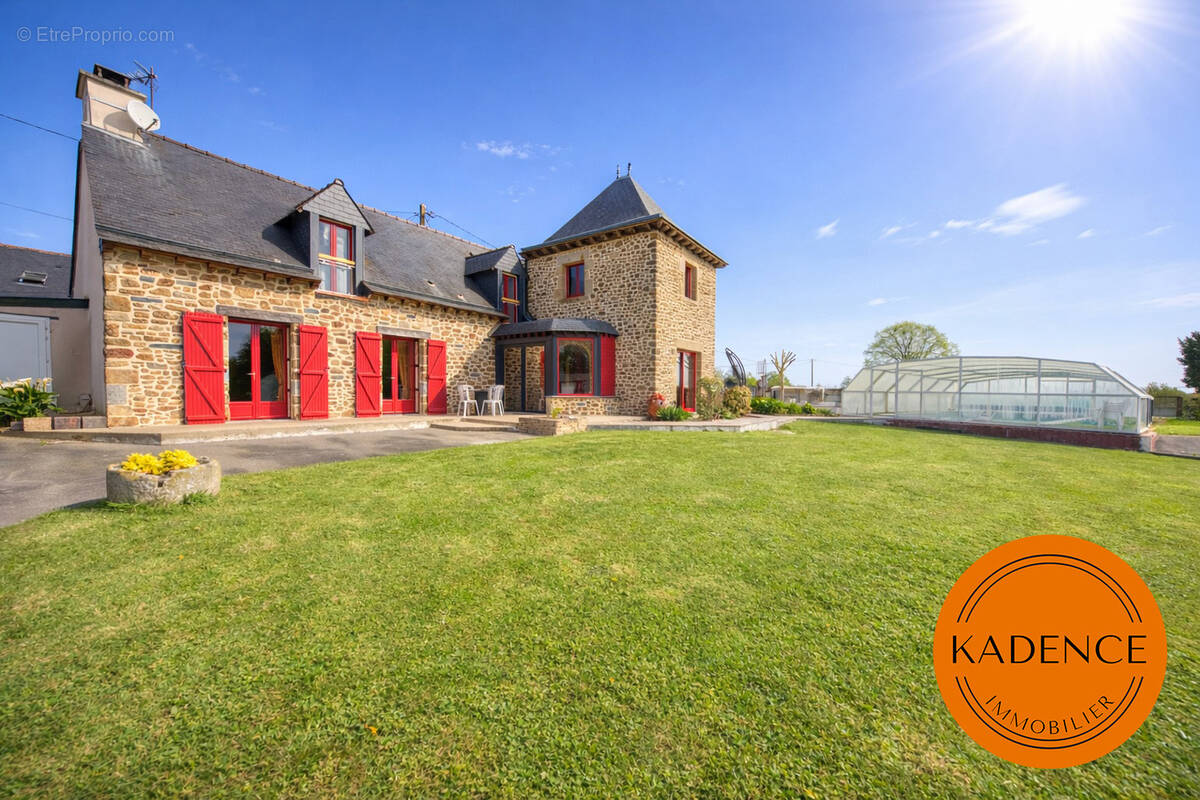 Maison 9 pièces 210 m² · à Chateaugiron · 209,6 m² · 539 900 €