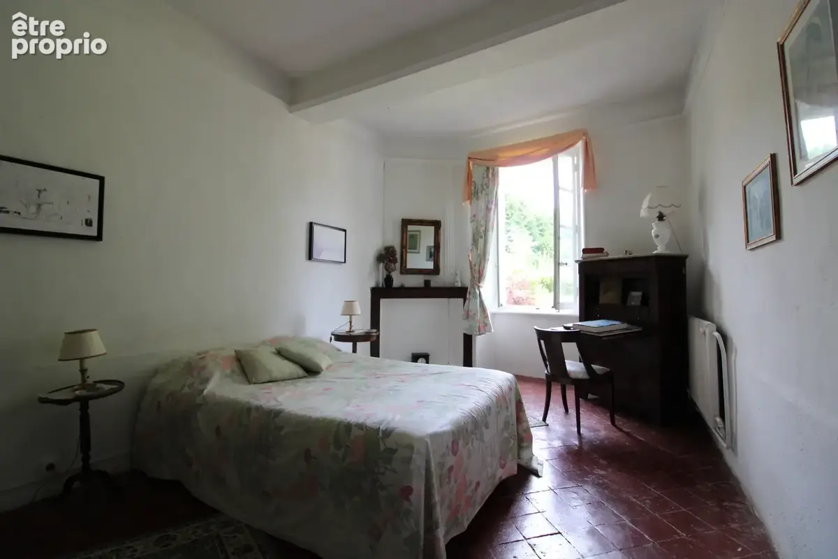 Maison de maitre 464 m2 + 150 m2 caves et garage.. - photo 46