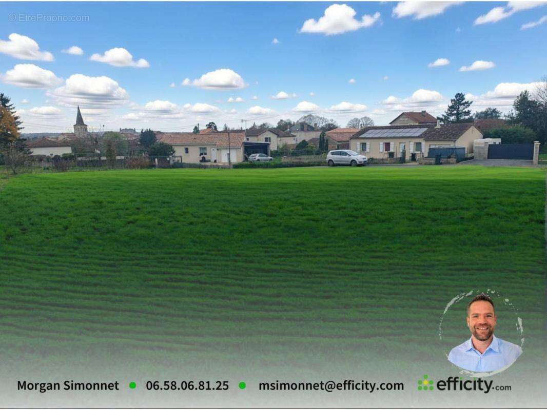 Terrain à SAINT-CLAUD