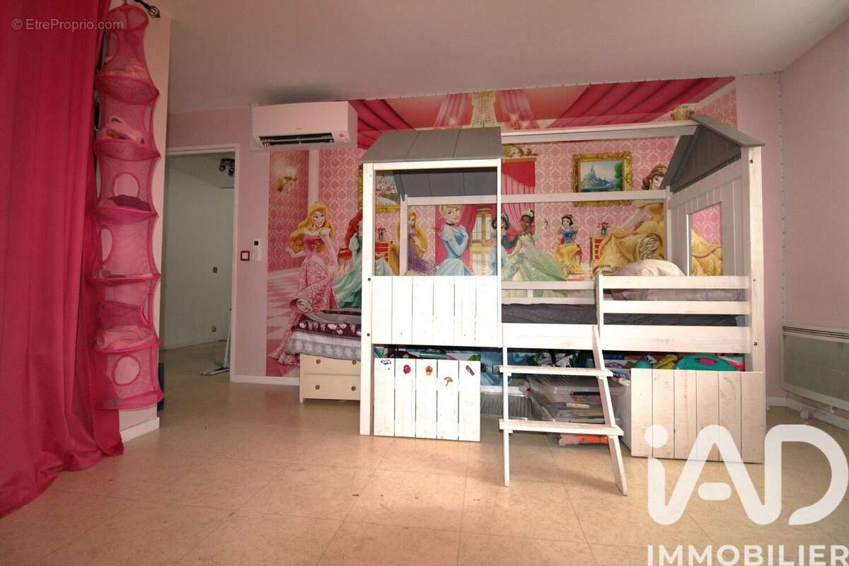 Photo 6 - Maison à GUIGNES