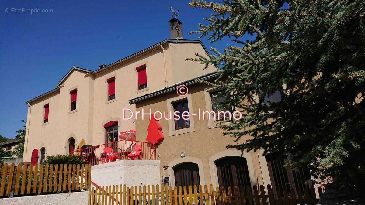 Commerce à ARTIGUES