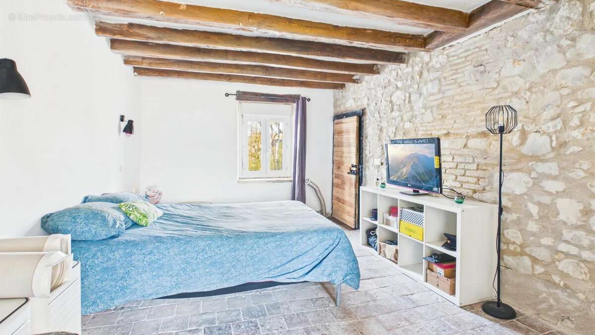 Maison à MEZIERES-EN-BRENNE