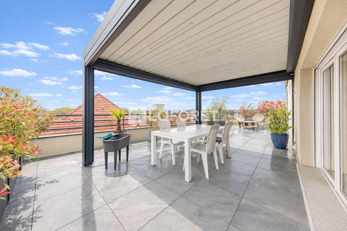 Appartement à PONTAULT-COMBAULT