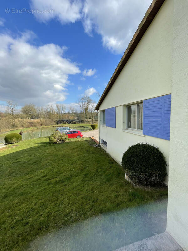 Maison à LES HAUTS-DE-CHEE