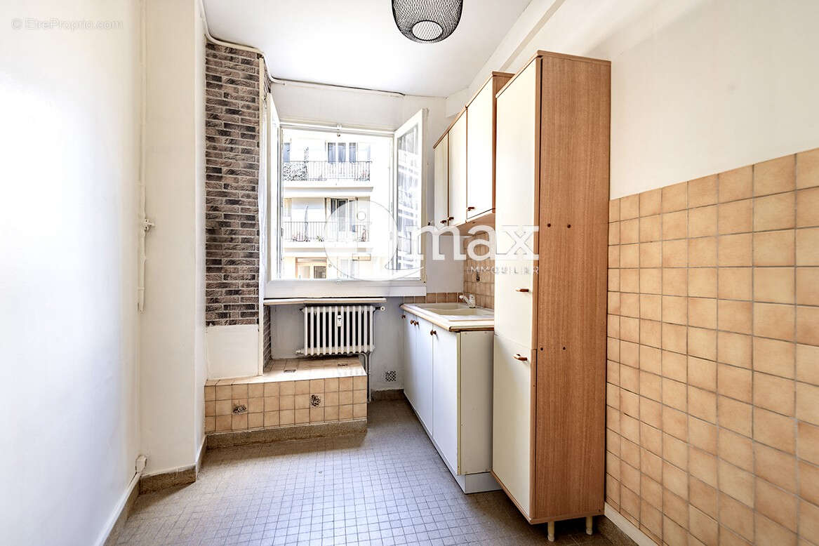 Asnières Gare 2 pièces traversant de 39 m² 245 000 - photo 4