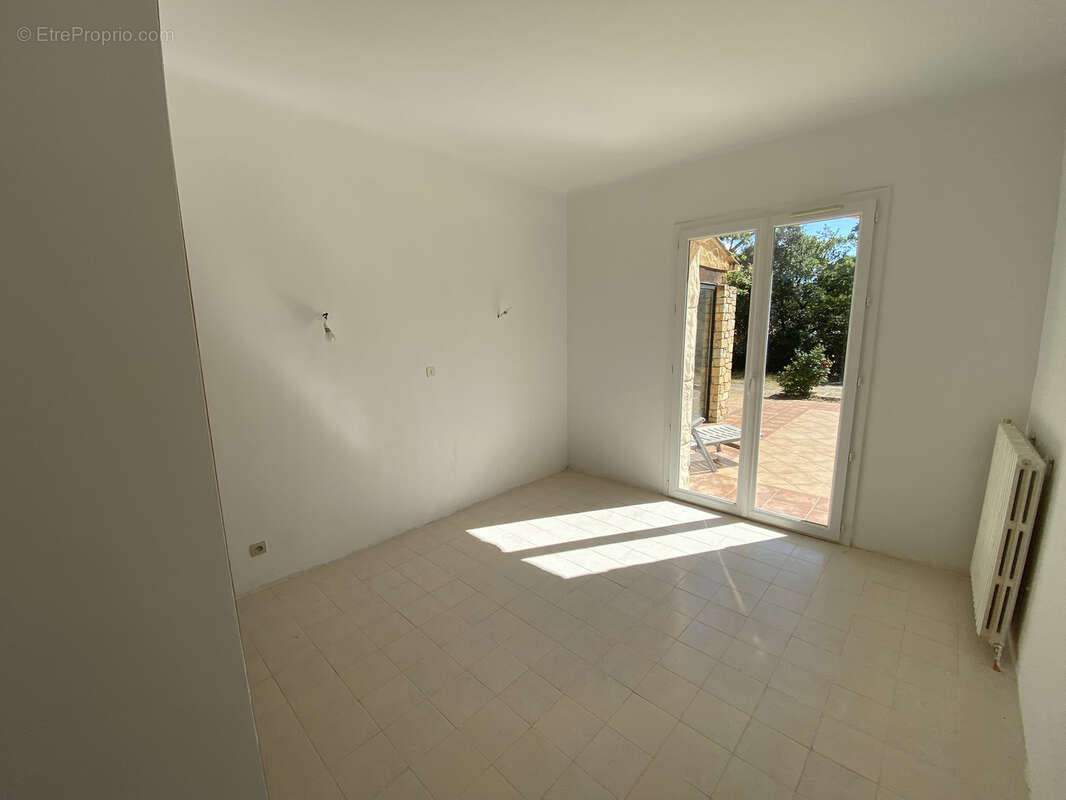 Maison à CAMPS-LA-SOURCE