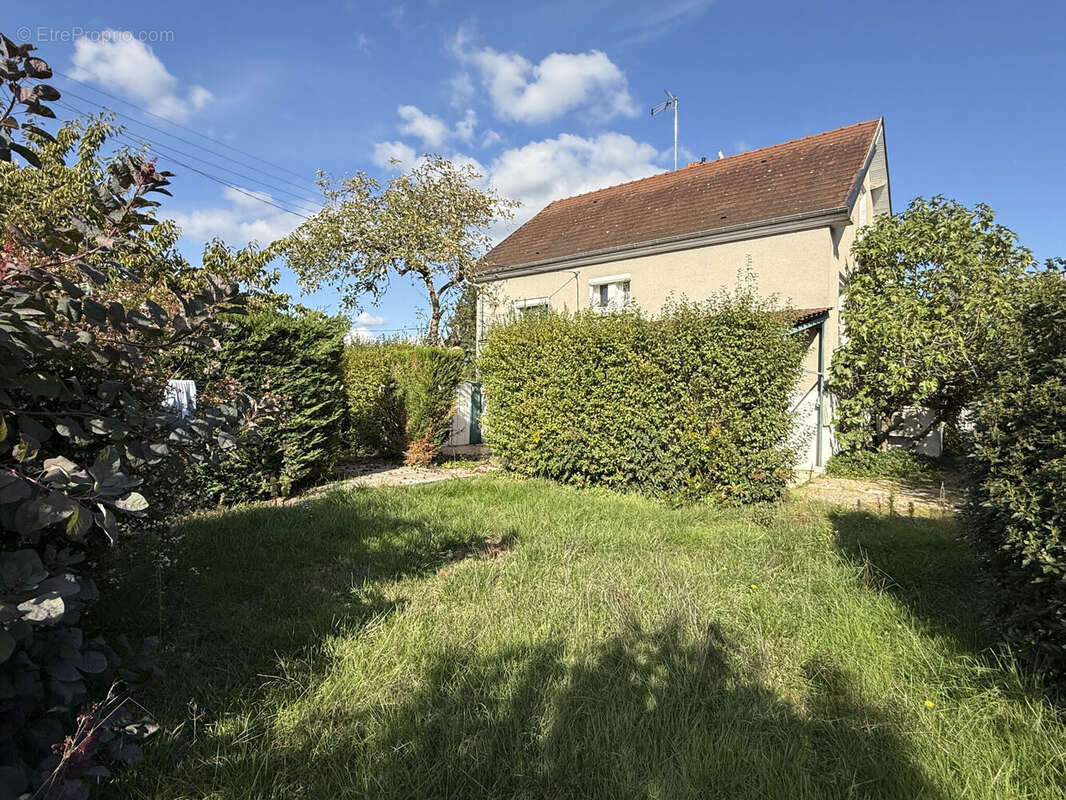 Photo 6 - Maison à GUEUGNON