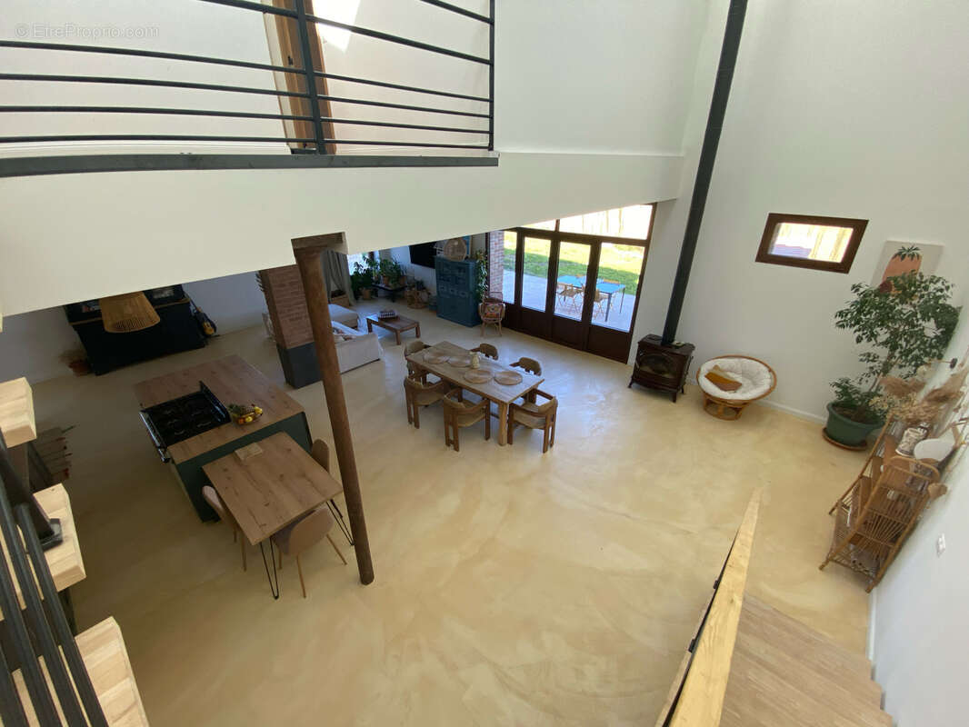 Maison à CANAULES-ET-ARGENTIERES