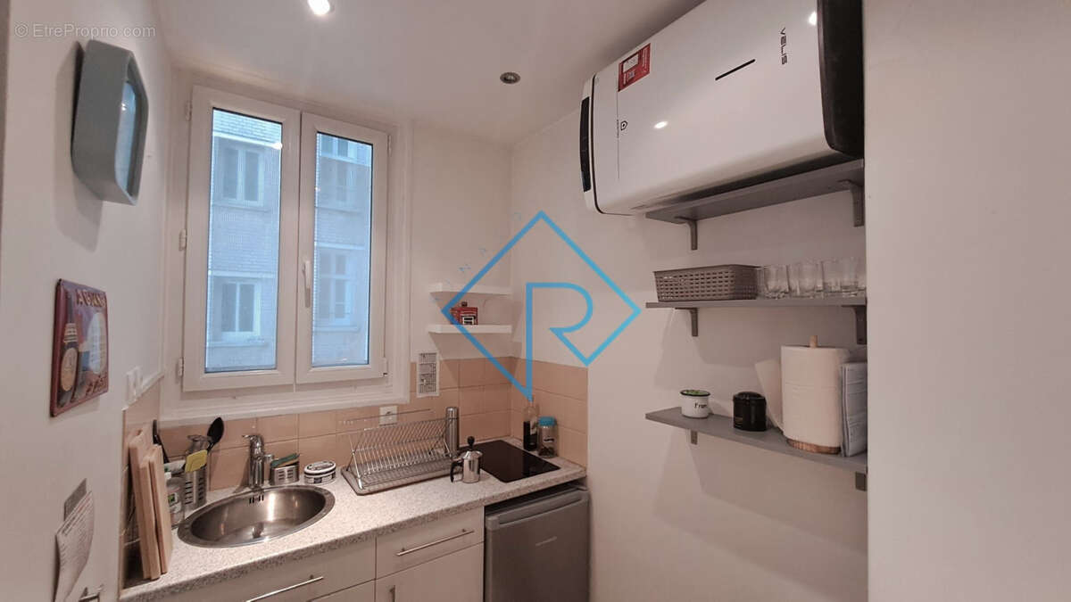 Appartement à PARIS-20E