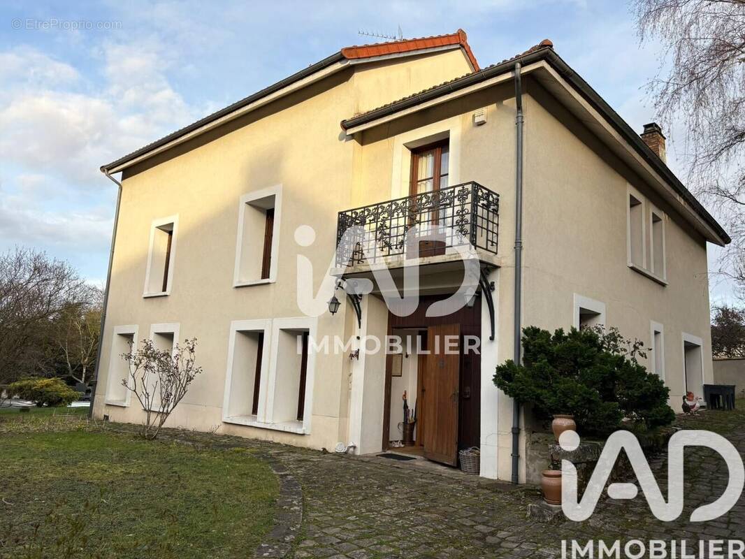 Photo 1 - Maison à GRIGNY