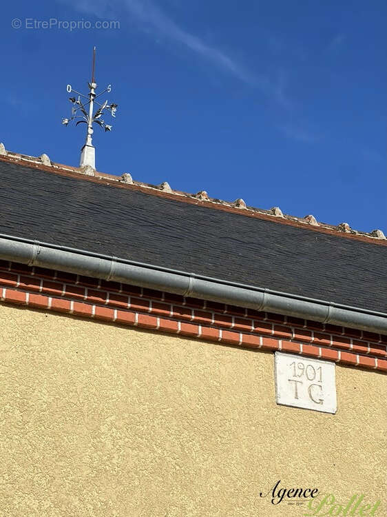 Maison à IVOY-LE-PRE