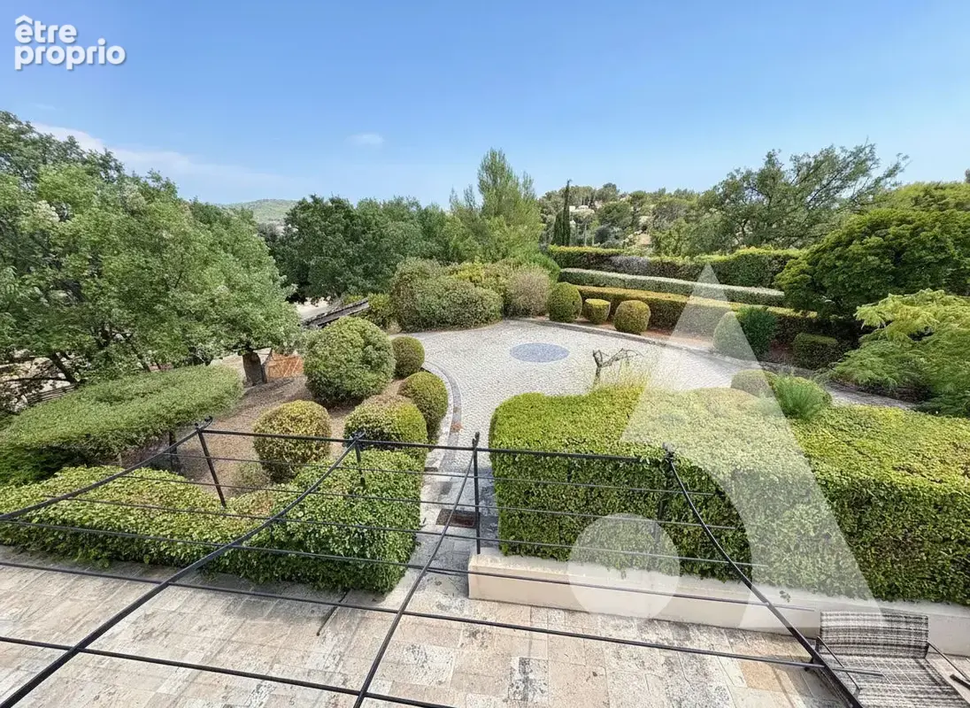 Superbe propriété à Flayosc, 10 pièces 240 m² sur plus de 6.500m² de terrain - photo 7