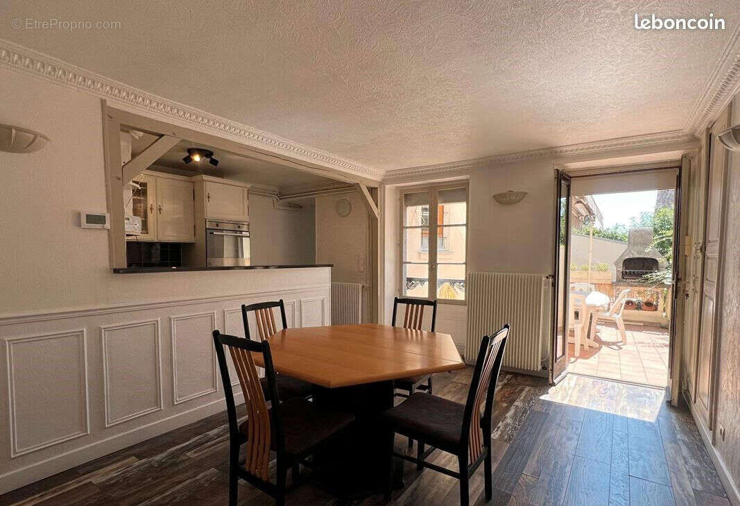 Appartement à FONTAINEBLEAU