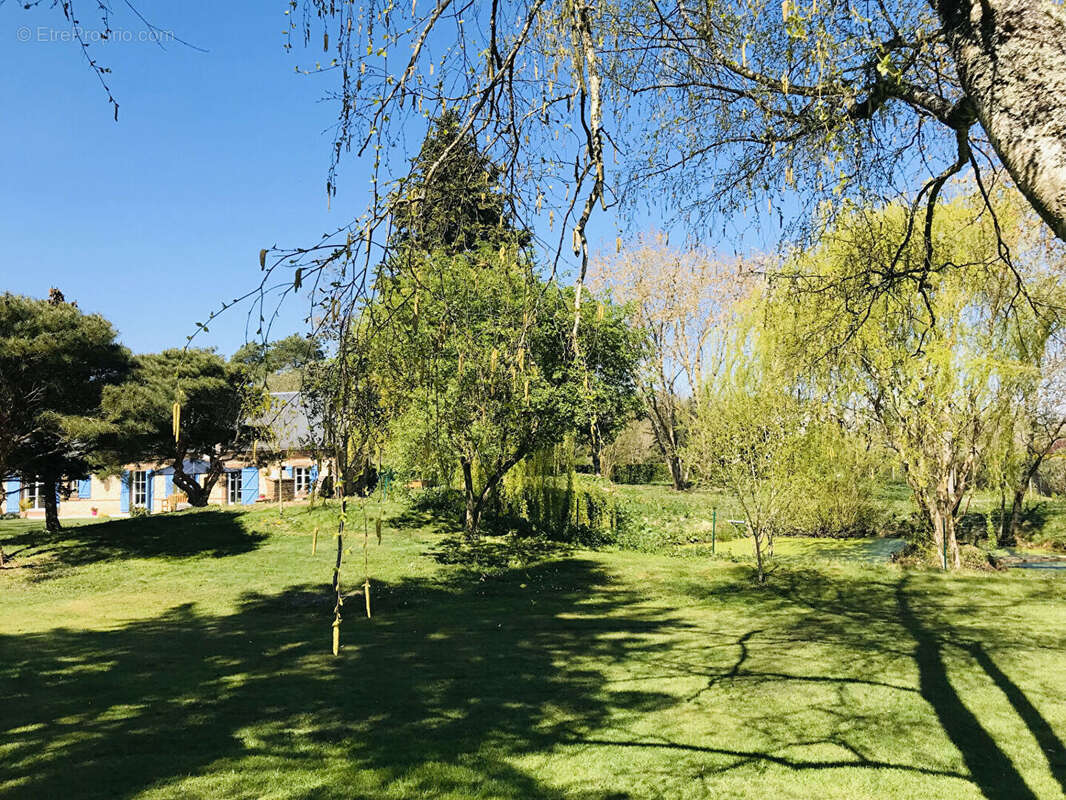 Maison à DAMPIERRE-SUR-AVRE